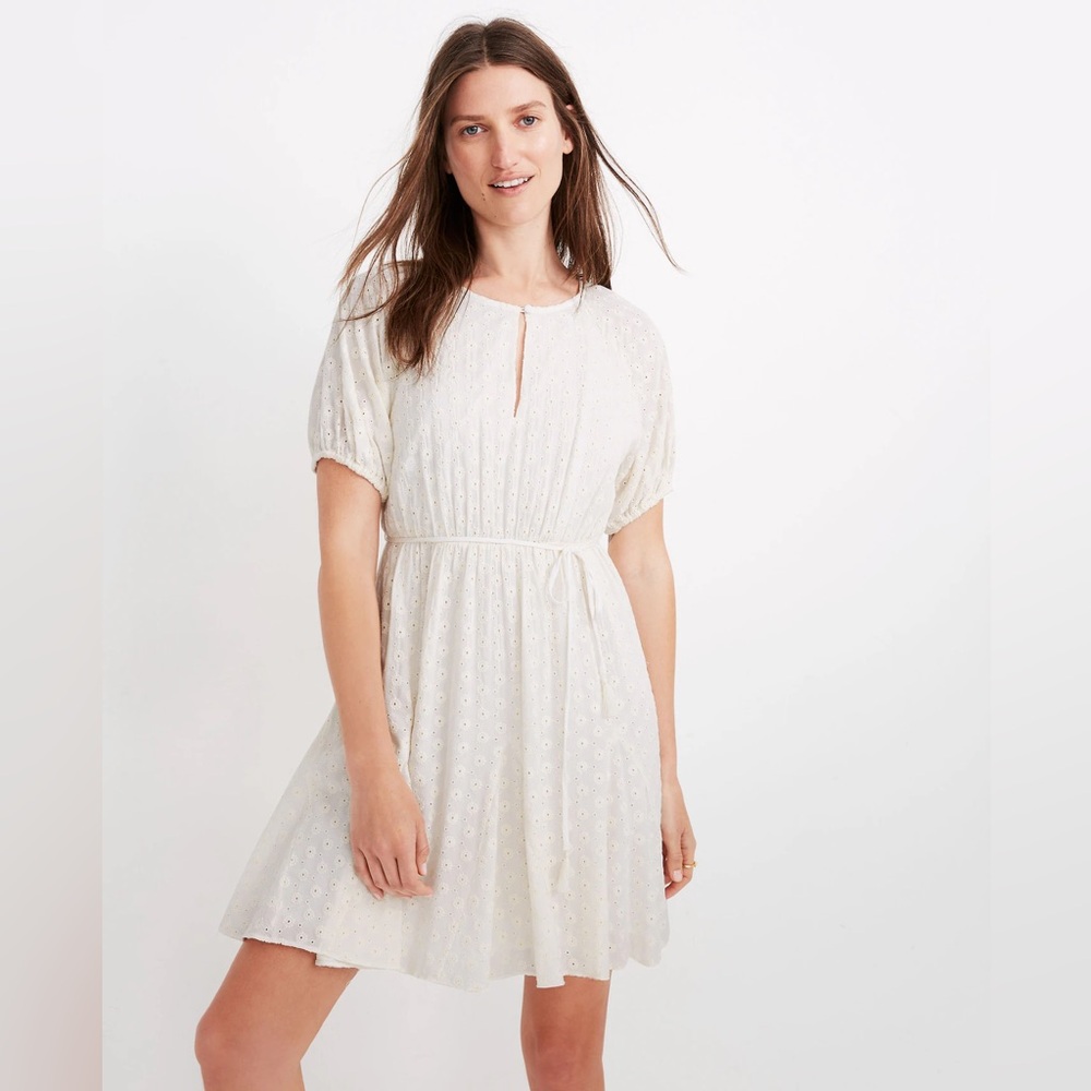 Madewell Eyelet Tassel-Tie Mini Dress Size 8 Missing Belt and button GUC AB0968